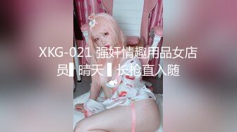 女友露脸表演自慰