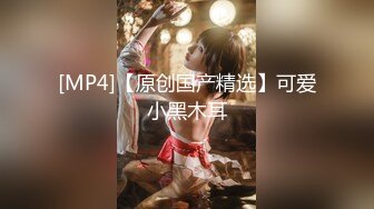 九月新下海的美女，万众瞩目，【小沫呀】，19岁邻家女孩，清纯甜美的标杆，搞怪表情全裸自慰，一众大哥的心头肉 (2)