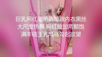 商场女厕全景偷拍多位美女嘘嘘 各种小嫩穴完美呈现 (2)