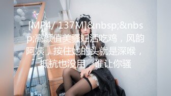 童颜巨乳丰满白皙大屁股电臀热舞，跟着音乐的节奏摇晃，实在欲罢不能