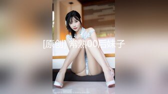 小美女想当演员，只好先用肉体取悦没什么名的导演