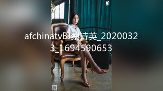 【熟女控】眼镜姐极品骚熟女吹鸡巴，‘哦哦哦啊啊快扣我’，扣爽了再爆插，熟透的春声 好好听！